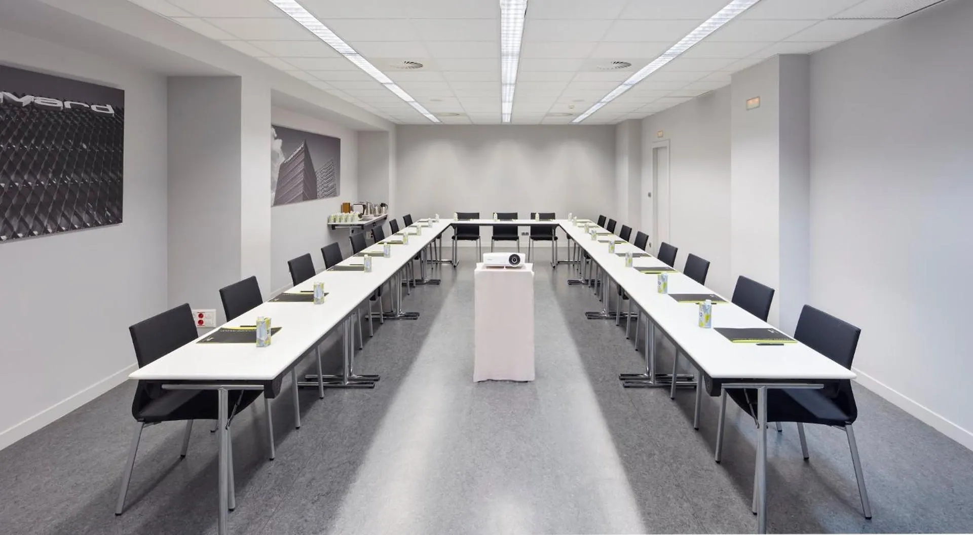 Sercotel Boulevard Vitoria Apartahotel